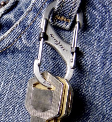 奈爱 斯莱德带锁8字扣钥匙扣 户外不锈钢钥匙扣挂扣 君品